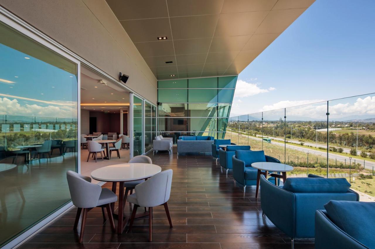 Holiday Inn - Quito Airport By Ihg Tababela Dış mekan fotoğraf The VIP lounge at the airport.