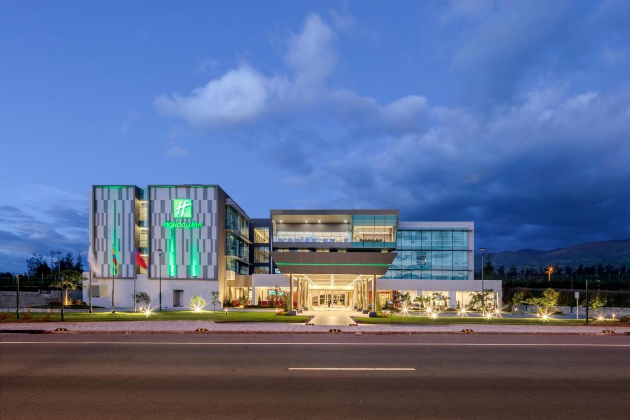 Holiday Inn - Quito Airport By Ihg Tababela Dış mekan fotoğraf The new building of the University of La Rioja, in Logroño.